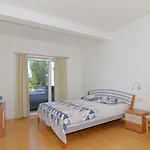 Abelia, Two Terraces, Hot Tub, Free Parking Apartman *