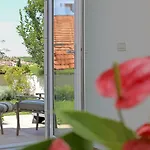 Abelia, Two Terraces, Hot Tub, Free Parking Apartman
