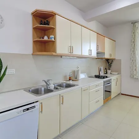 아파트 Abelia, Two Terraces, Hot Tub, Free Parking 두브로브니크