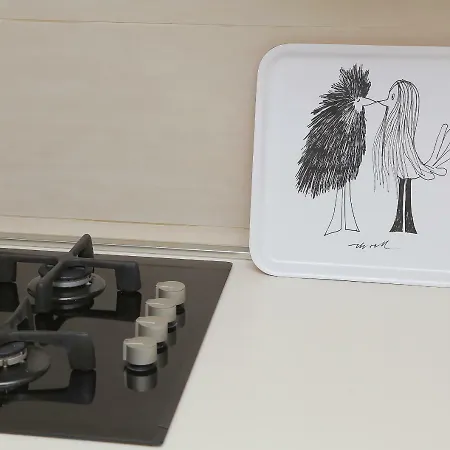 Abelia, Two Terraces, Hot Tub, Free Parking 公寓