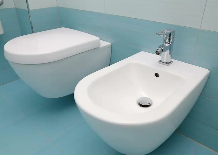 Abelia, Two Terraces, Hot Tub, Free Parking Apartment *