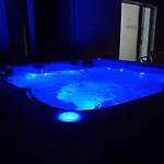 شقة Abelia, Two Terraces, Hot Tub, Free Parking دوبروفينك